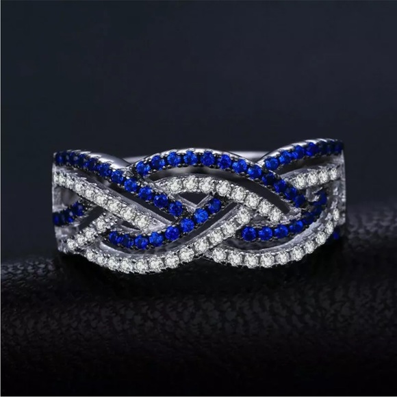 New Luxury 925 Silver Beautiful Sapphire Ring - Picture 2 of 4
